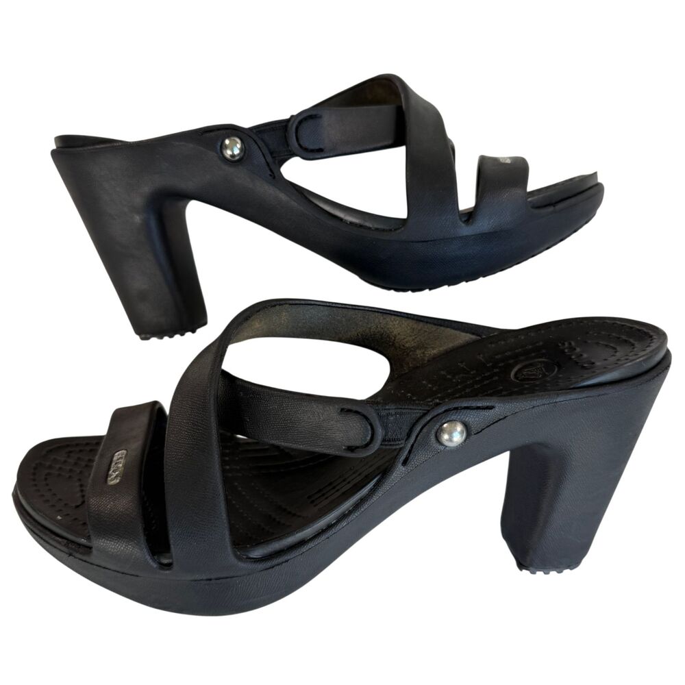 Crocs Cyprus IV Black Heeled Strappy Slip On Sandal Women’s Size 8